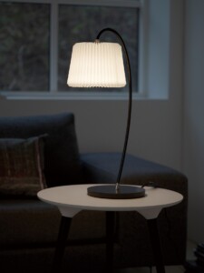 Model 320B sort pa bord